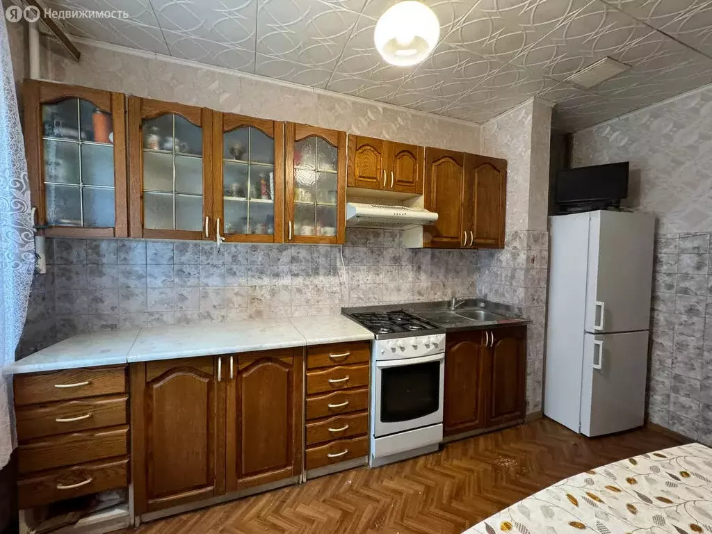 3-комнатная квартира: Казань, улица Адоратского, 8 (67.7 м) - Фото 1