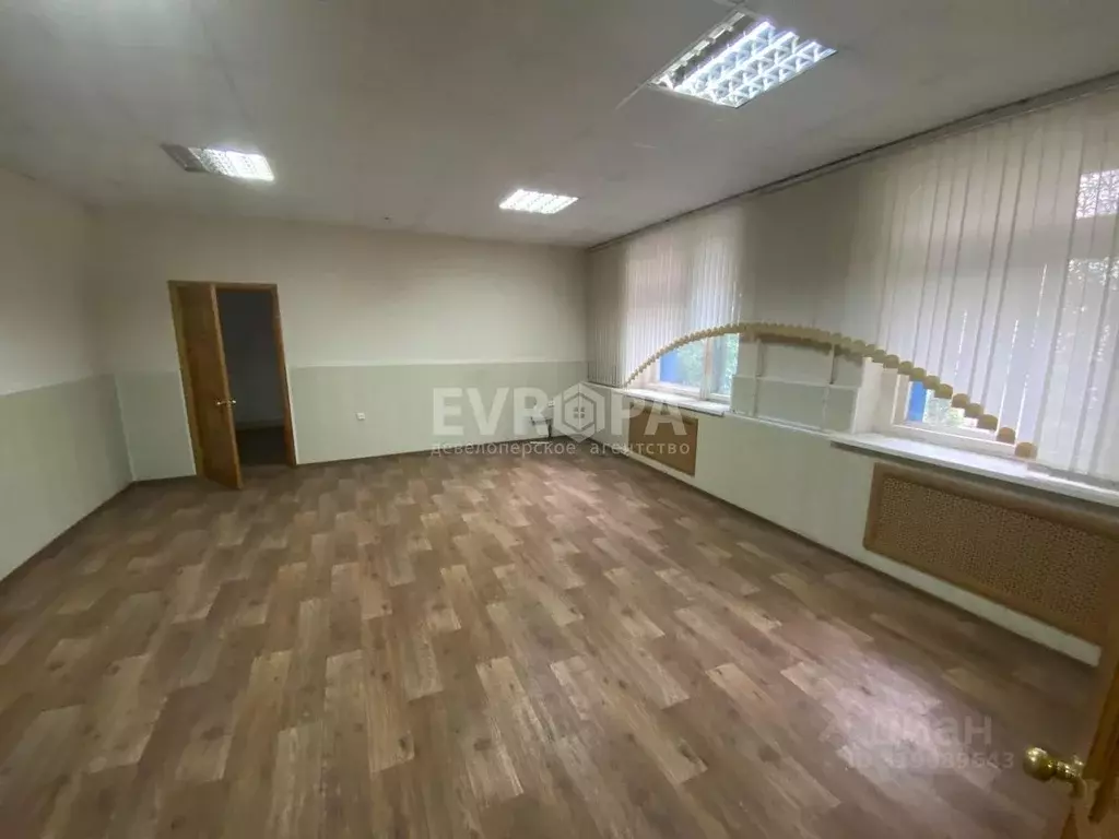 Офис в Ульяновская область, Ульяновск Локомотивная ул., 106А (100 м) - Фото 0