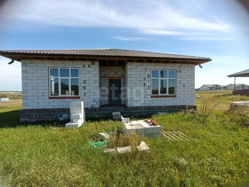 Дом в Белгородская область, Губкинский городской округ, с. Теплый ... - Фото 1