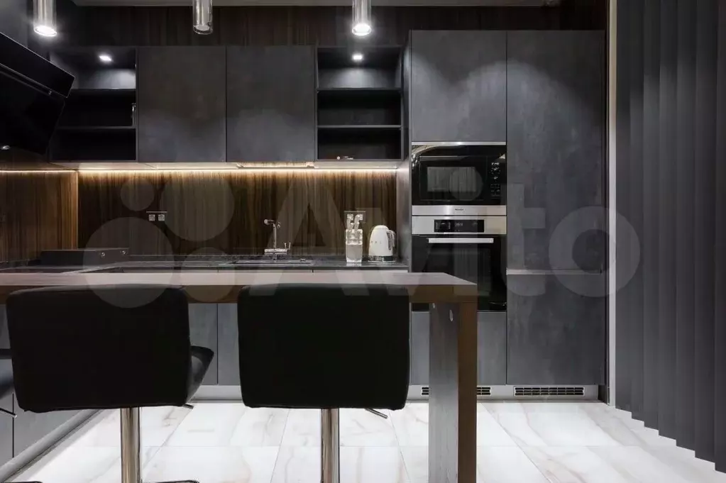 3-к. квартира, 120 м, 2/7 эт. - Фото 0