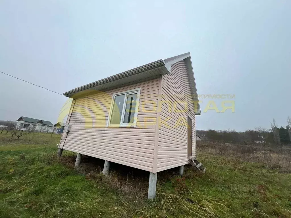 Дом в Краснодарский край, Новопокровская ст-ца  (35 м) - Фото 2