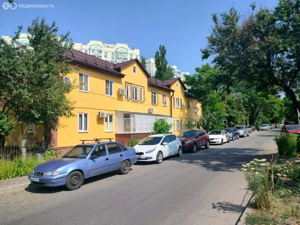 3-комнатная квартира: Ростов-на-Дону, Сулинский переулок, 8 (57 м) - Фото 1