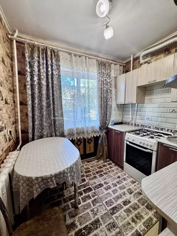 3-к кв. Мордовия, Рузаевка Фабричный пер., 15 (56.9 м) - Фото 1