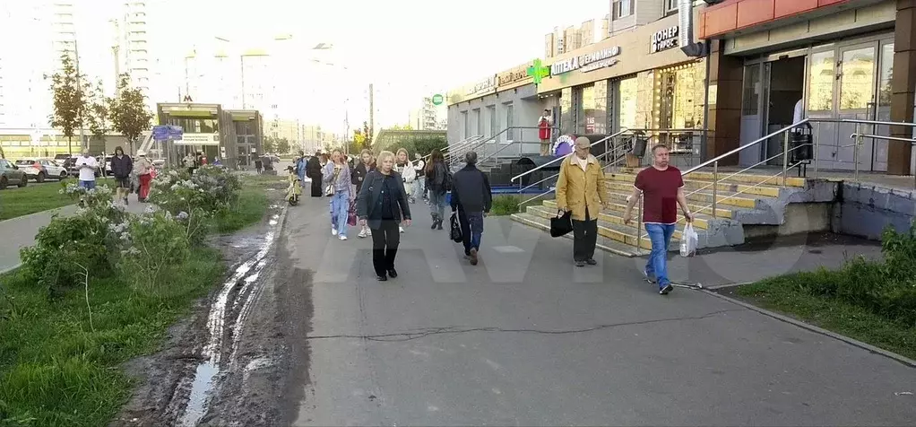У метро 10м2 на потоке - Фото 0