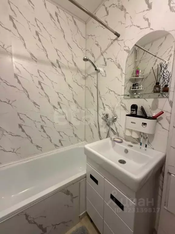 2-к кв. Красноярский край, Красноярск ул. Петра Подзолкова, 5А (57.7 ... - Фото 0