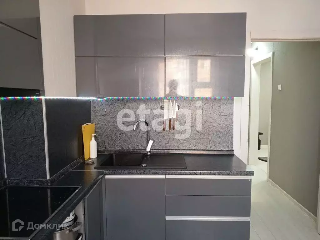Продаётся 2-к квартира, 59.8 м - Фото 0