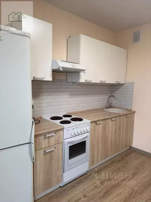 1-к кв. Воронежская область, Воронеж Крымская ул., 3/1 (39.9 м) - Фото 0