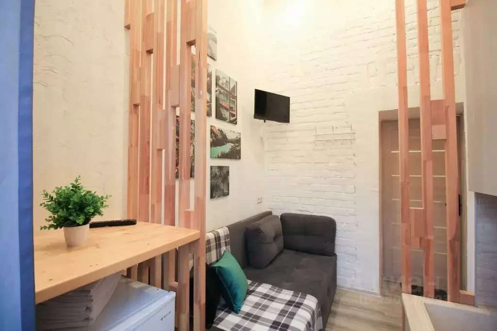 1-к кв. Татарстан, Казань ул. Гаяза Исхаки, 15 (14.0 м) - Фото 1