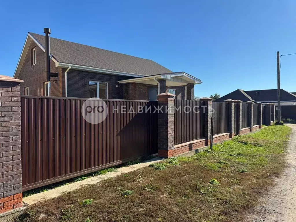 Дом в Рязанская область, Рязанский район, Заборьевское с/пос, с. ... - Фото 1