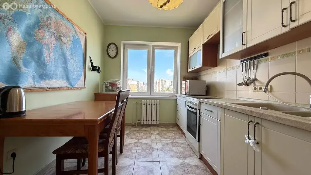 3-комнатная квартира: Калининград, Интернациональная улица, 64 (80 м) - Фото 0