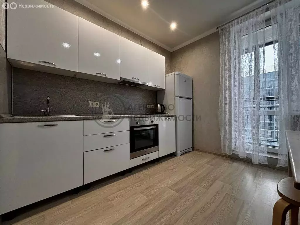 1-комнатная квартира: Казань, улица Родины, 24В (43.84 м) - Фото 1