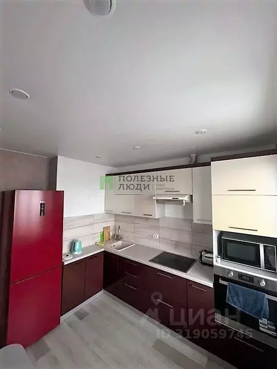 4-к кв. Омская область, Омск просп. Мира, 90/1 (80.0 м) - Фото 0