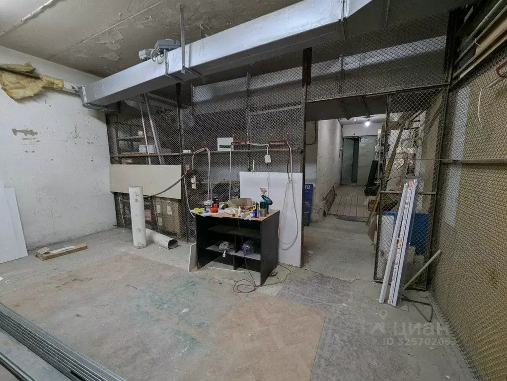 Помещение свободного назначения в Свердловская область, Екатеринбург ... - Фото 2