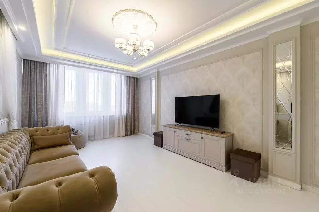 3-к кв. Свердловская область, Екатеринбург ул. Калинина, 22 (80.4 м) - Фото 1