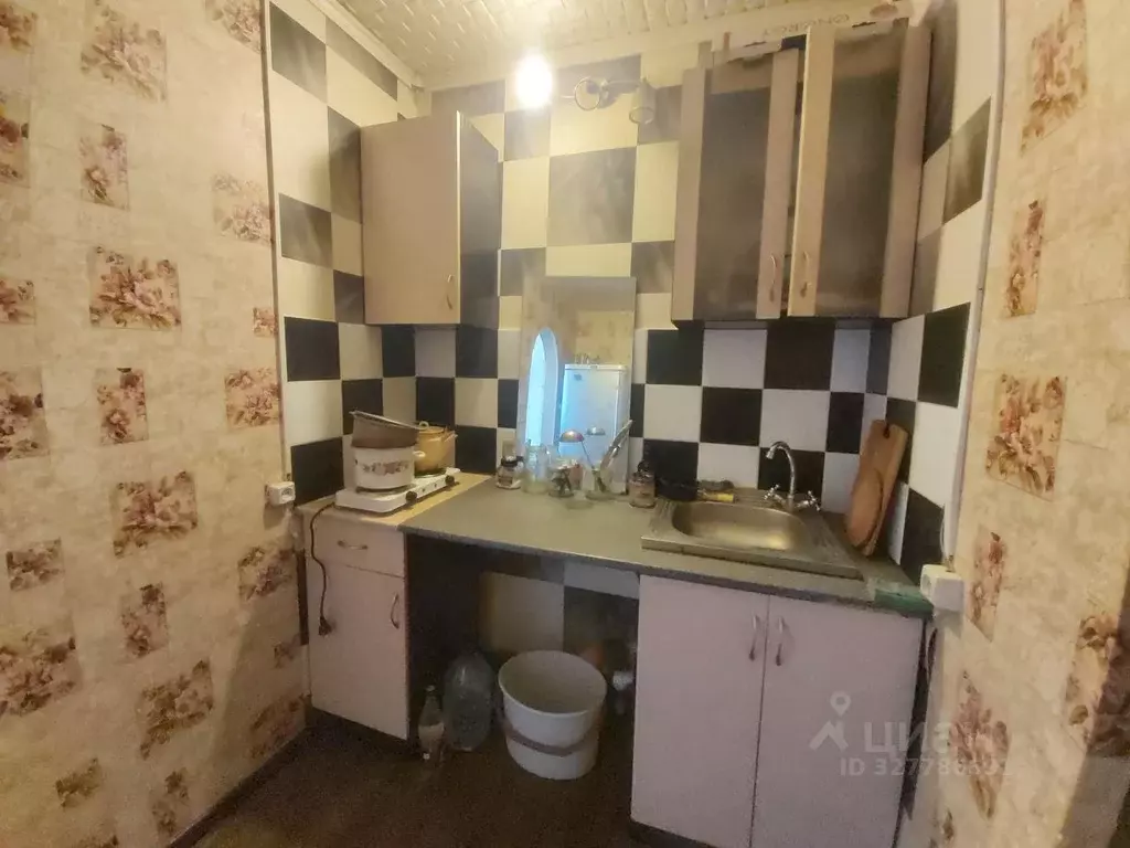 Комната Саратовская область, Саратов Крымская ул., 19В (13.3 м) - Фото 1