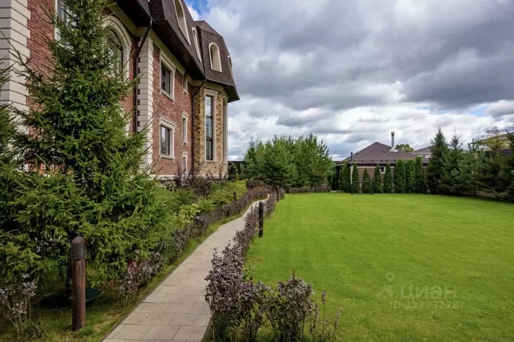 Коттедж в Московская область, Красногорск городской округ, д. ... - Фото 1