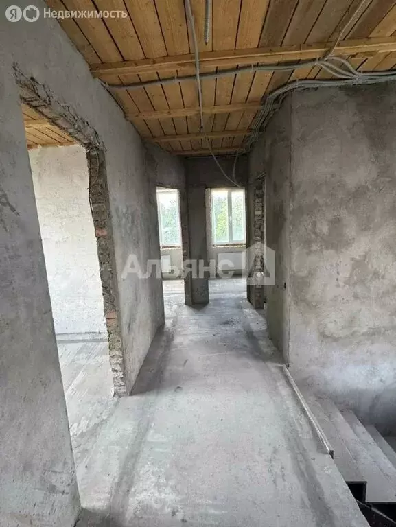 Дом в Шахты, переулок Красный Шахтёр (300 м) - Фото 1