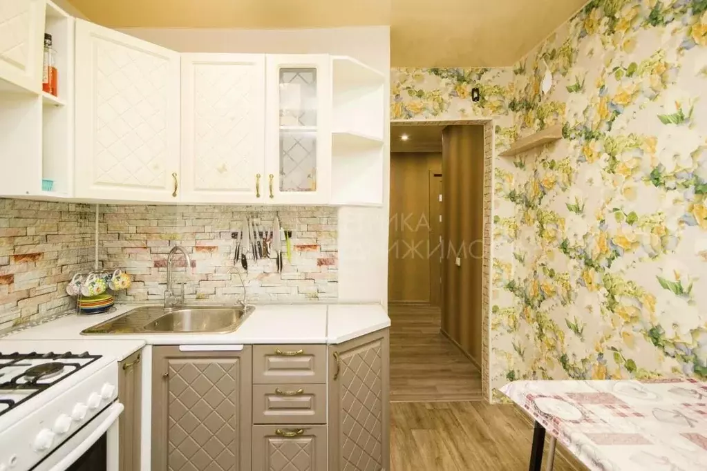 2-к кв. Тюменская область, Тюмень проезд Геологоразведчиков, 38 (47.8 ... - Фото 1