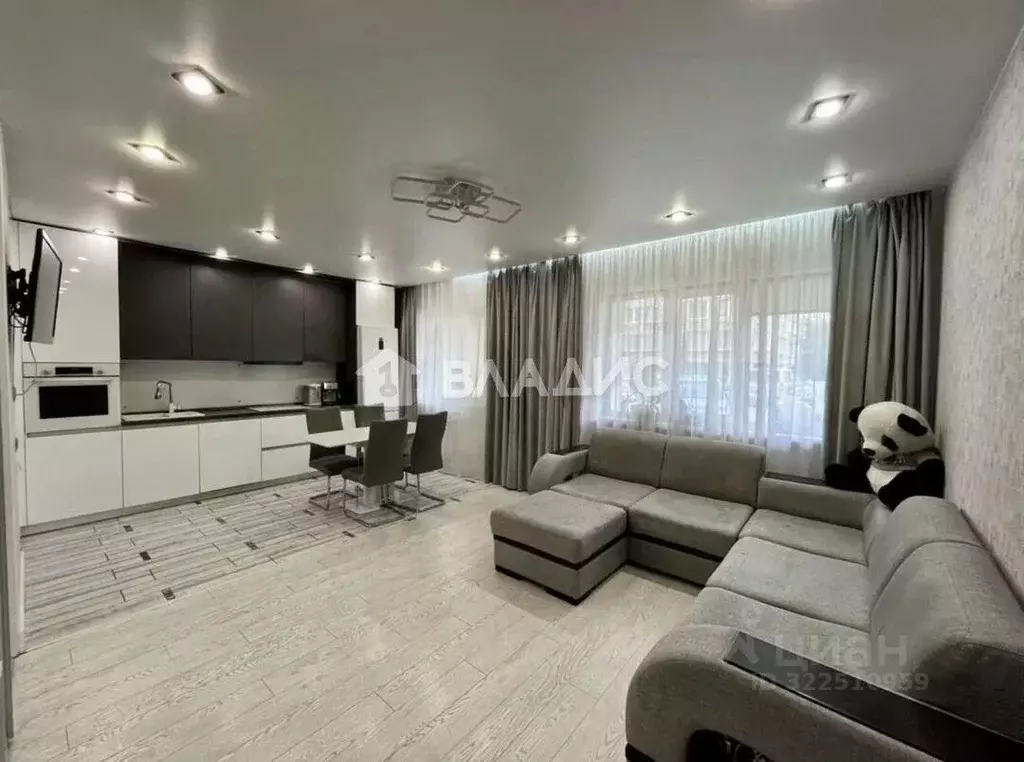 2-к кв. Иркутская область, Иркутск ул. Пискунова, 131/2 (76.4 м) - Фото 0