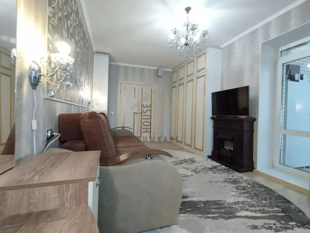 2-к кв. Омская область, Омск Светловская ул., 6 (56.4 м) - Фото 1