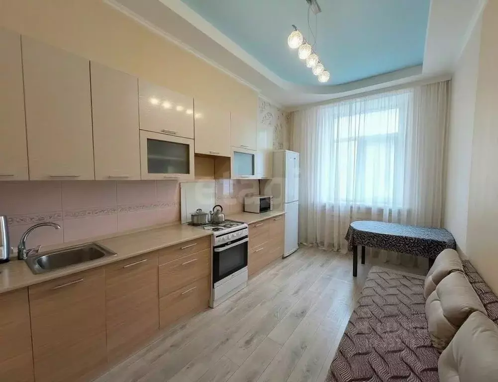 2-к кв. Чувашия, Чебоксары Ленинградская ул., 14 (67.4 м) - Фото 1