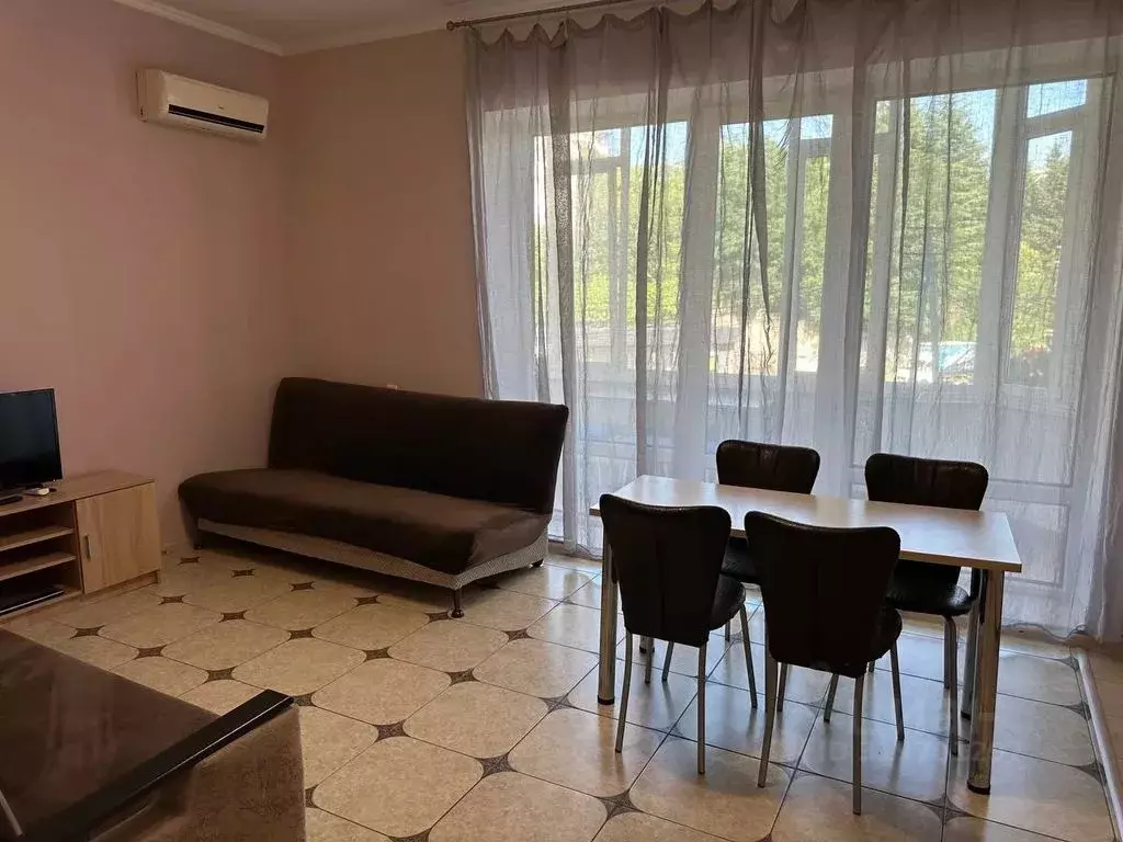 2-к кв. Краснодарский край, Сочи Мамайка мкр, ул. Волжская, 42/2 (78.0 ... - Фото 1