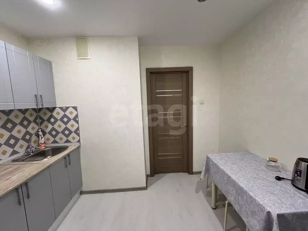 1-к кв. Тюменская область, Тюмень ул. 50 лет Октября, 46 (35.0 м) - Фото 2
