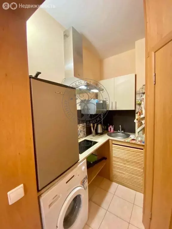 2-комнатная квартира: Екатеринбург, улица Старых Большевиков, 3 (64 м) - Фото 1