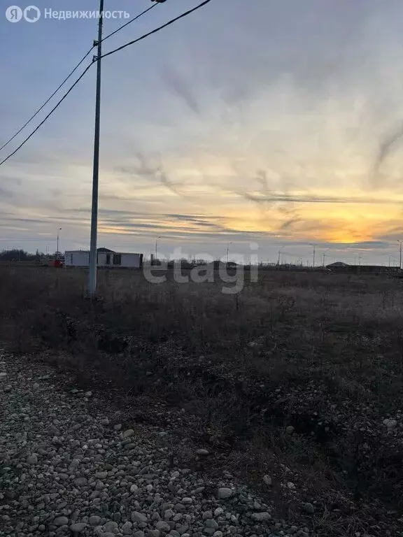 Участок в Майкоп, улица Казбека Шаззо (6 м) - Фото 0