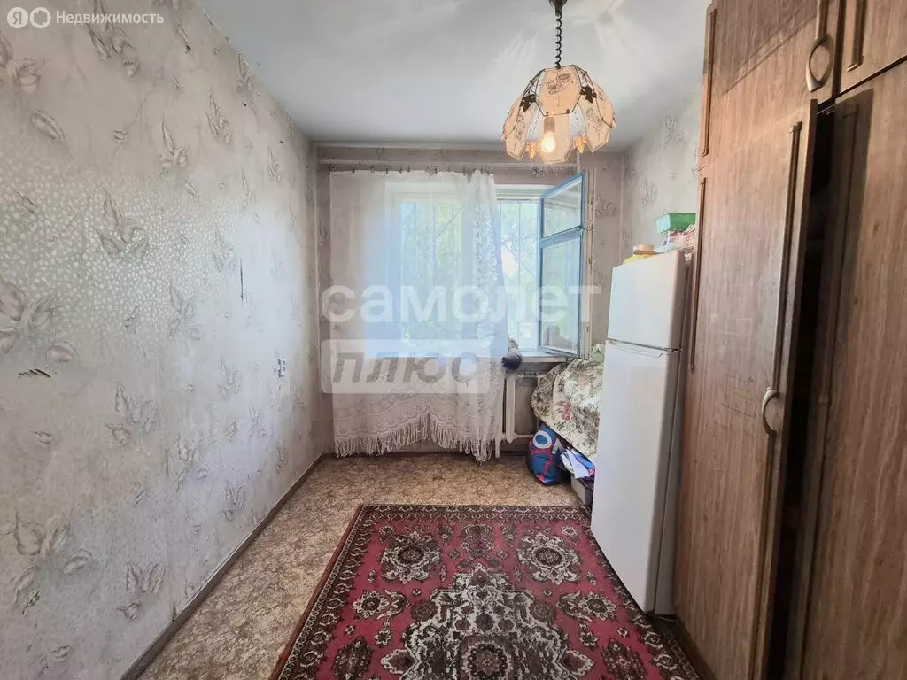 4-комнатная квартира: Волгоград, улица Одоевского, 82 (60.9 м) - Фото 0