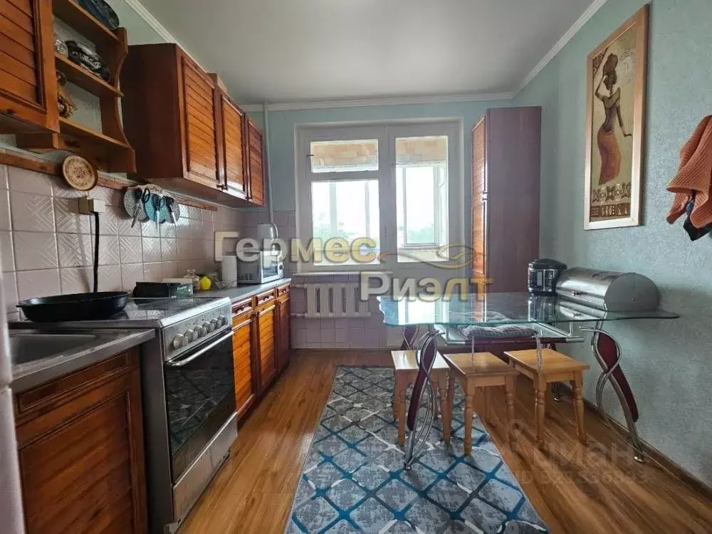 3-к кв. Ставропольский край, Ессентуки Кисловодская ул. (71.1 м) - Фото 0