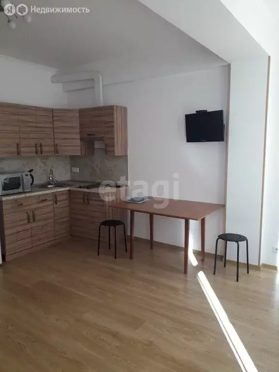 Квартира-студия: Адлер, Верхнеизвестинская улица, 28 (27 м) - Фото 0
