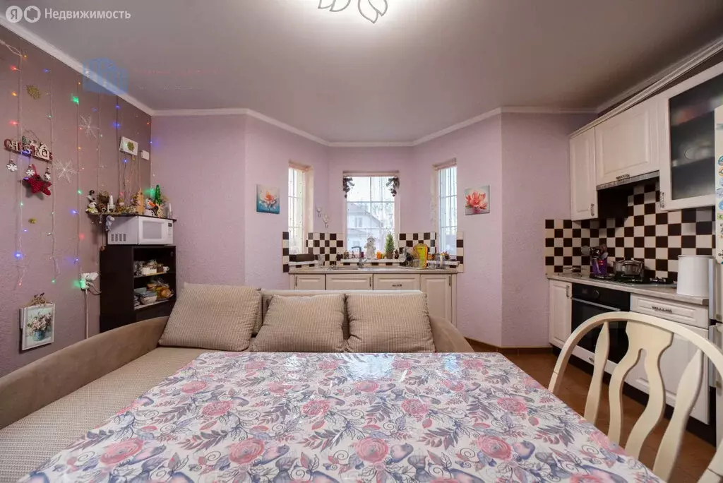 Дом в Калининградская область, Гурьевский муниципальный округ, посёлок ... - Фото 2