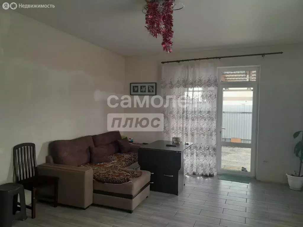 Дом в Краснодар, улица имени В.М. Комарова (130 м) - Фото 1