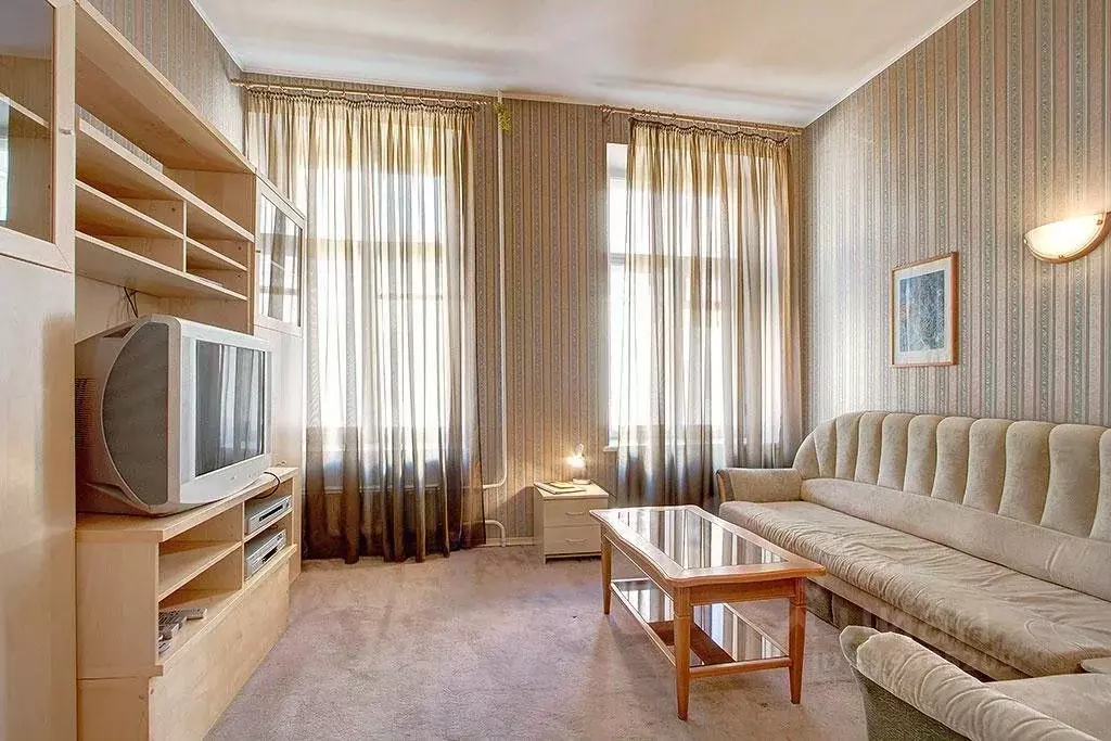 2-к кв. Санкт-Петербург Итальянская ул., 29 (45.0 м) - Фото 0