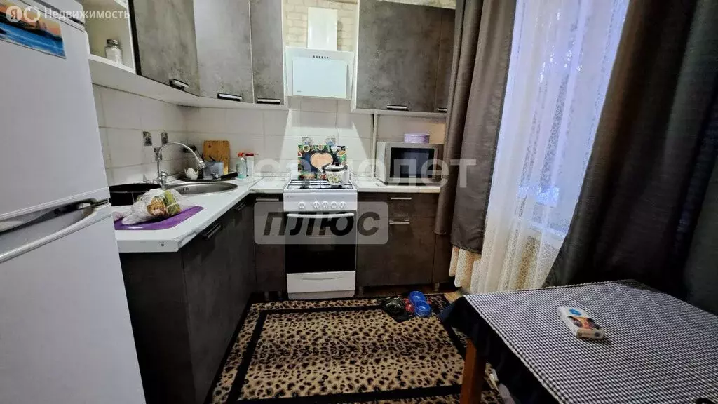 4-комнатная квартира: Смоленск, проспект Строителей, 8А (62 м) - Фото 1