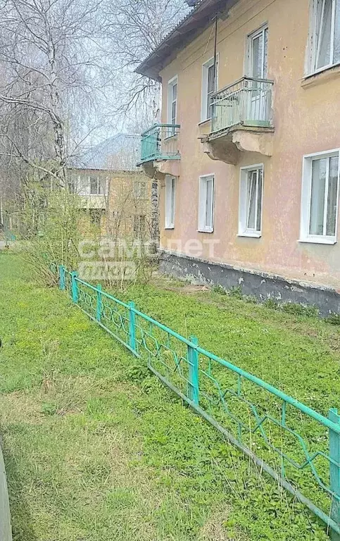 2-к кв. Кемеровская область, Рудничный пгт ул. Советская, 8 (41.4 м) - Фото 0
