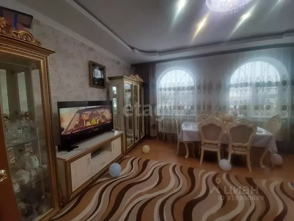 Дом в Белгородская область, Валуйский муниципальный округ, с. ... - Фото 0