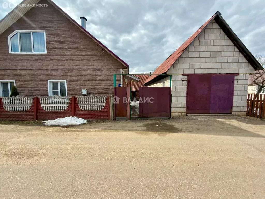 Дом в посёлок городского типа Хиславичи, улица Строителей, 13 (170 м) - Фото 2