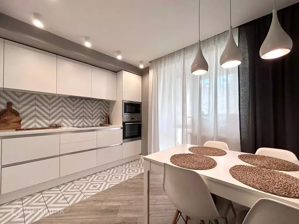 Продаётся 2-к квартира, 70 м - Фото 0