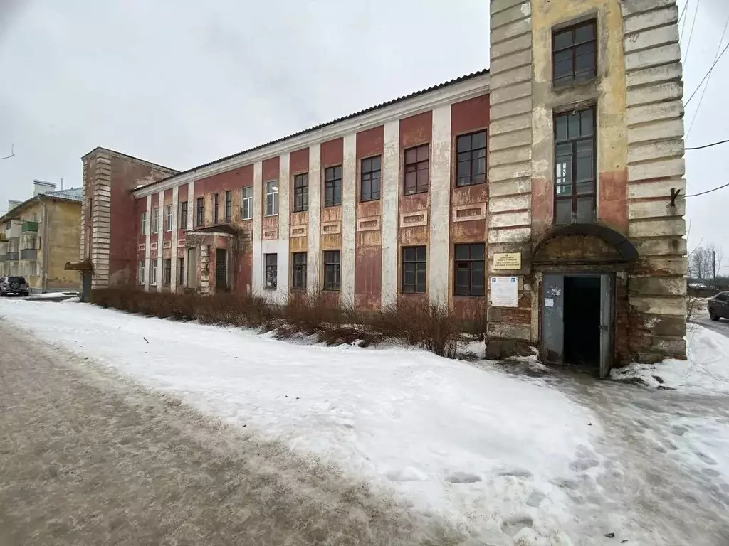 Помещение свободного назначения в Псковская область, Дно ул. Ленина, 5 ... - Фото 1