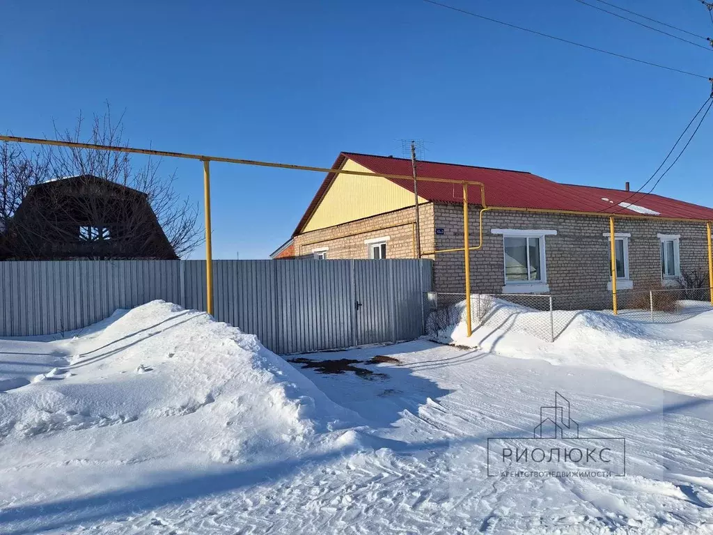 Дом в Челябинская область, Карталинский муниципальный округ, с. ... - Фото 1