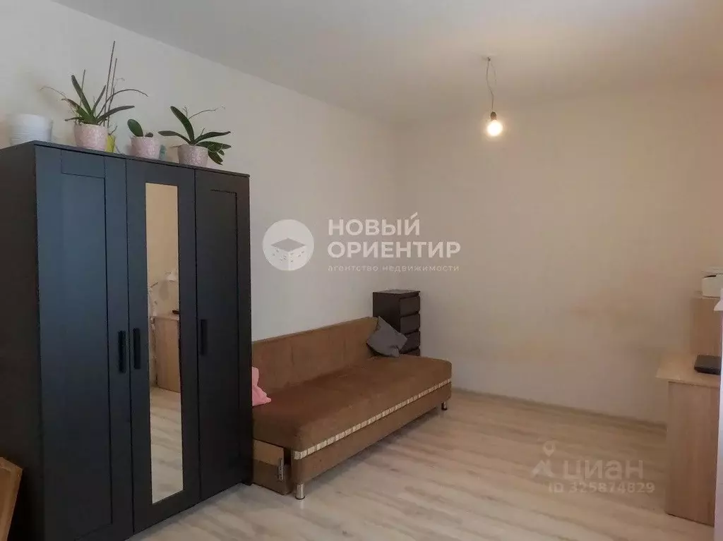 2-к кв. Свердловская область, Екатеринбург ул. Чемпионов, 5 (52.9 м) - Фото 1