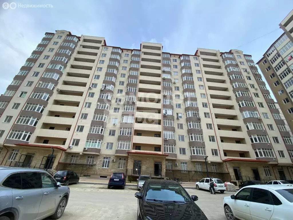 2-комнатная квартира: Каспийск, улица Зейнудина Батманова, 18 (85.24 ... - Фото 1