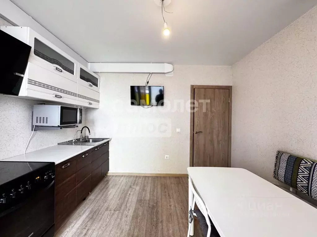 3-к кв. Воронежская область, Воронеж ул. Шидловского, 1 (73.0 м) - Фото 1