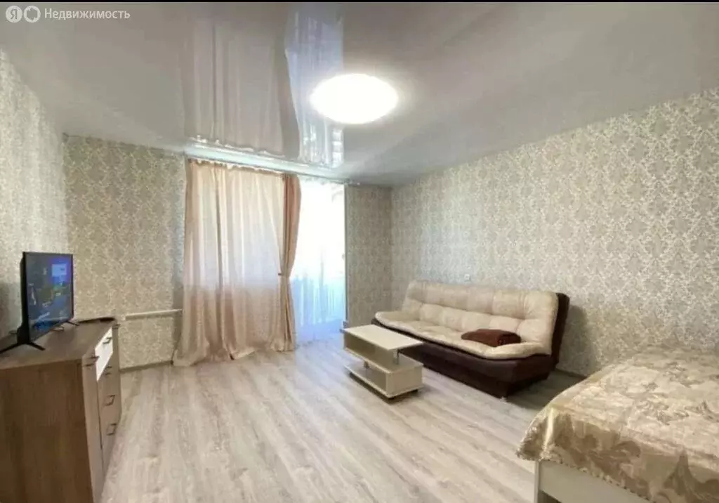 1-комнатная квартира: Евпатория, улица Дёмышева, 119 (36.6 м) - Фото 0