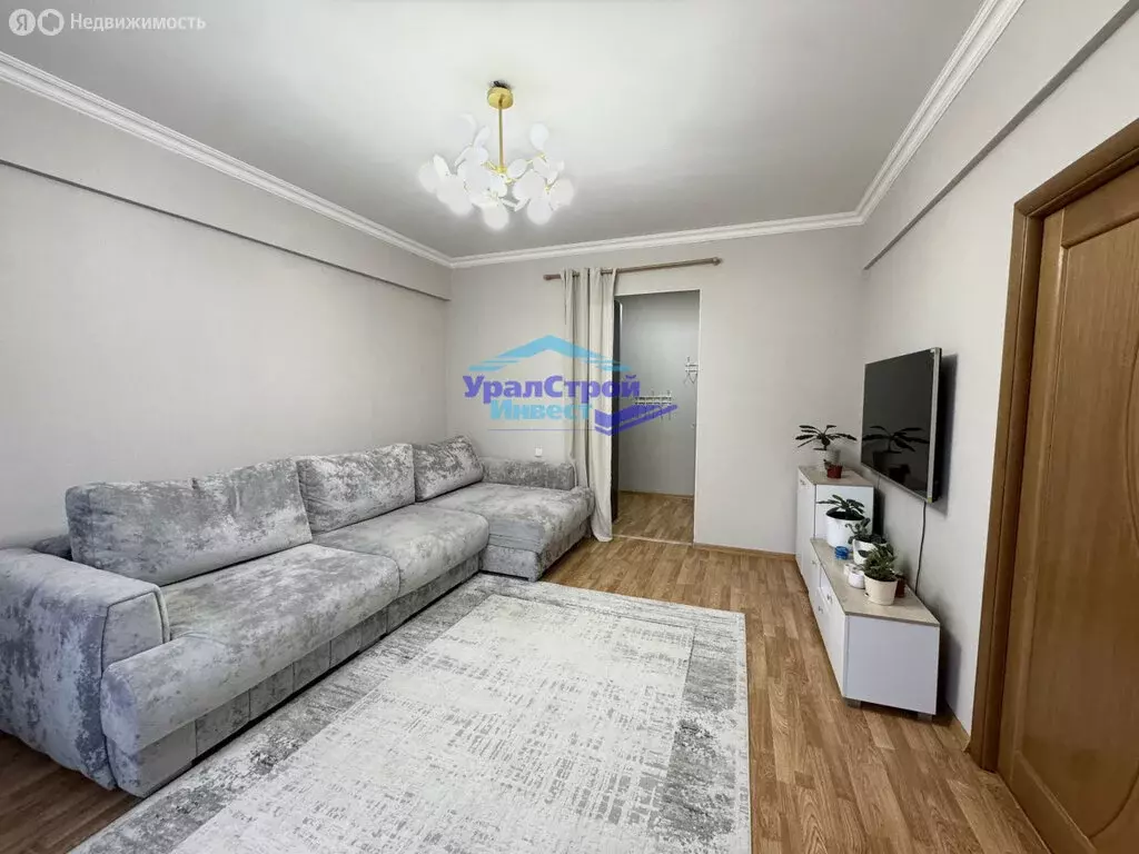 2-комнатная квартира: Октябрьский, проспект Ленина, 5 (58 м) - Фото 2