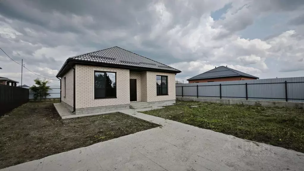 Дом в Адыгея, Тахтамукай аул ул. Ленина, 37 (100 м) - Фото 1