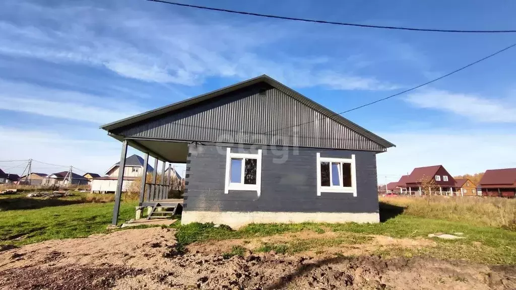 Дом в Башкортостан, Кармаскалинский район, д. Савалеево ул. М. Гареева ... - Фото 0