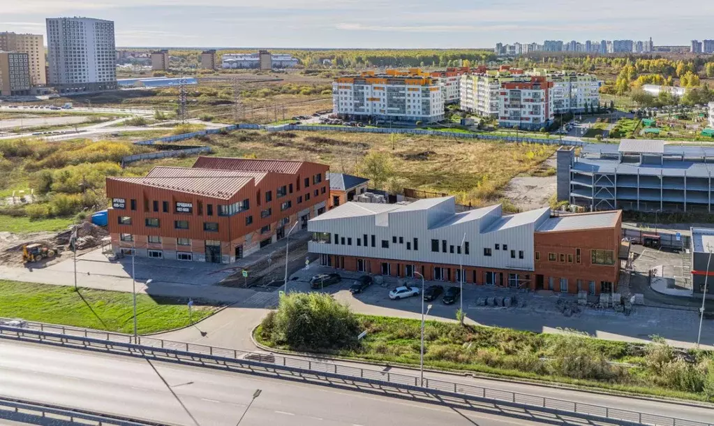 Помещение свободного назначения в Тюменская область, Тюмень ул. ... - Фото 1